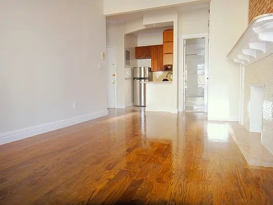 Rented by Balass Ralph, LREB | media 34