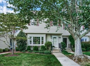 18 Essex Dr, Mendham, NJ 07945