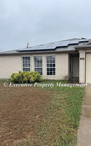 208 Mesquite Cir Photo 1