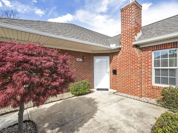 697 Hampton Woods Dr, Marion, OH 43302