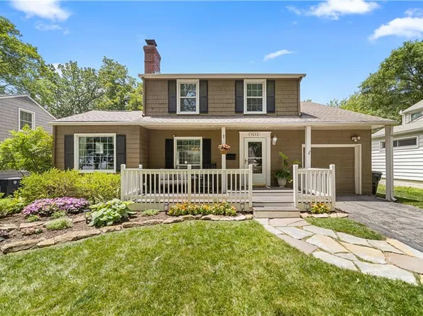 7632 Oak St, Kansas City, MO 64114