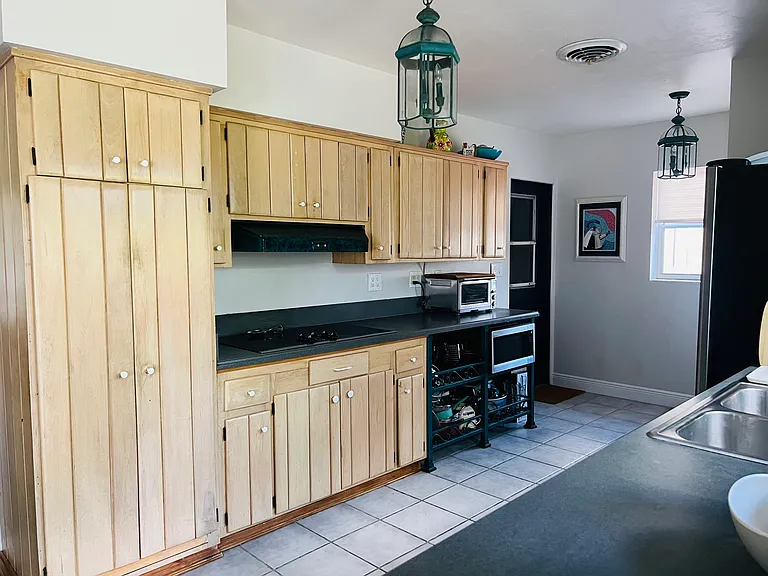 3359 Coral Pl — Photo 8