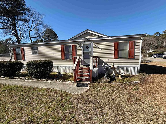 2nd image of 884 Hilander Dr.