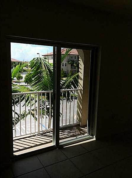 1st image of 8620 NW 97th Ave APT 201