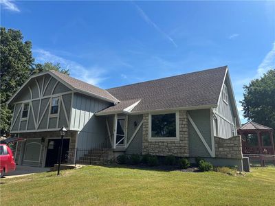 15931 Outlook Ave, Stilwell, KS, 66085