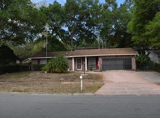 290 Edgewood Dr, Clermont, FL 34711