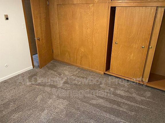 5th image of 1000 E Garfield St #9