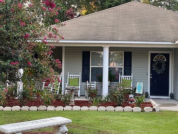 4th image of 421 Bryson Cir