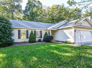 5407 Chestnut Ridge Dr, Summerfield, NC 27358