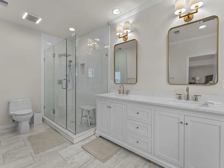 4039 Cray Dr — Photo 40
