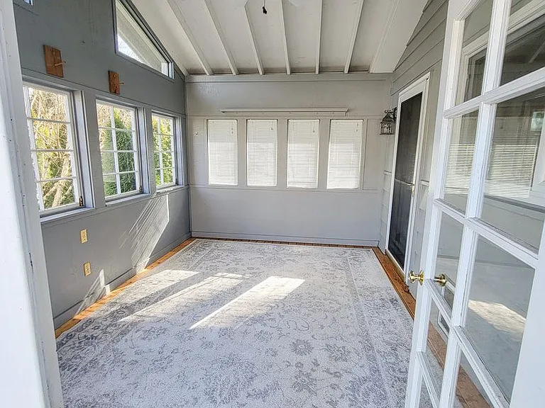 1208 Juniper St — Photo 10