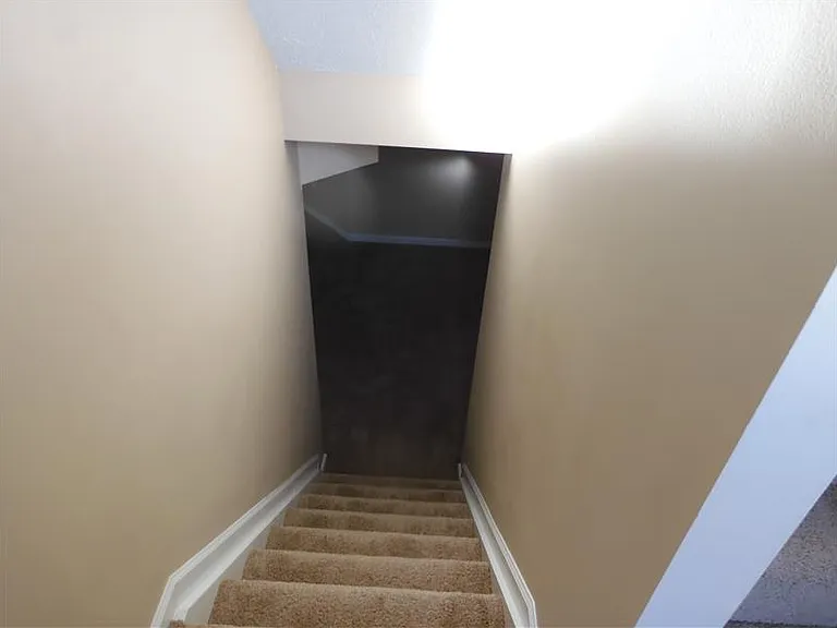 1681 Colonade Dr — Photo 30