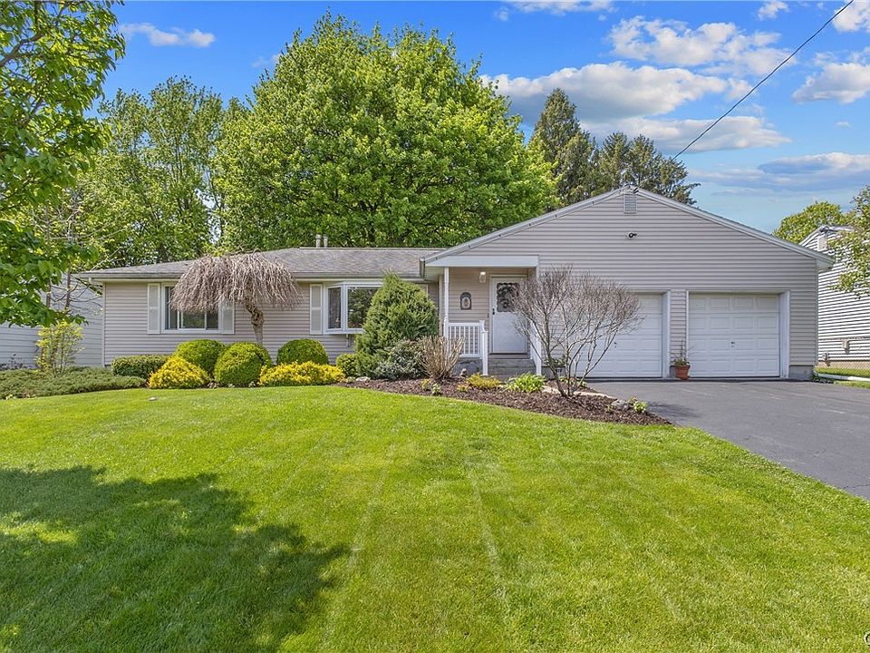 1st image of 228 Marian Dr