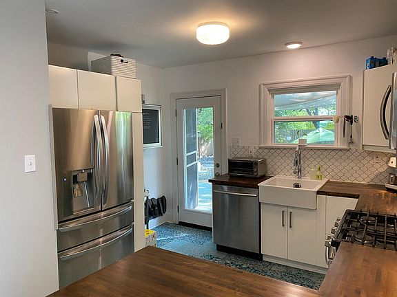 5th image of 619 W O'Dell St
