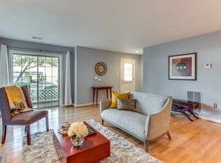 306A Locust St SE, Vienna, VA 22180