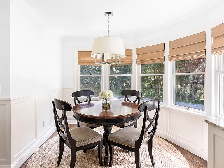 10 Knoll Ln — Photo 5