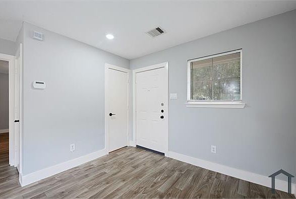 1st image of 19946 Crested Hill Ln