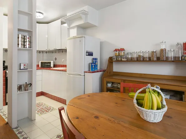 336 East 50th Street 5C image 1 of 6