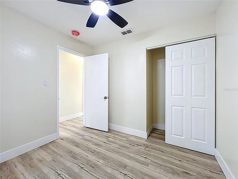 4513 W Gray St — Photo 15