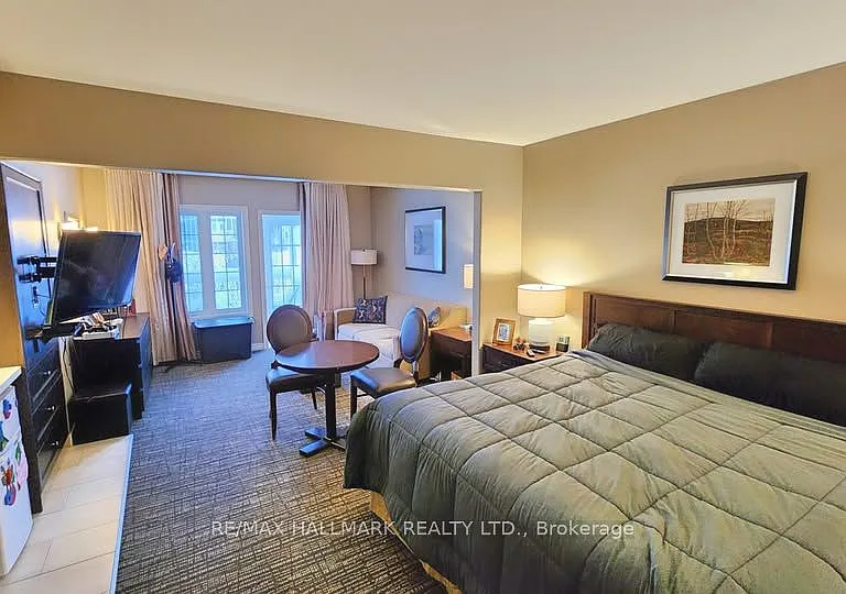 90 Highland Dr — Photo 1