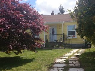 8712 26th Ave NW, Seattle, WA 98117