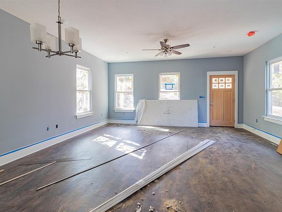 4th image of 513B Hickory Cir