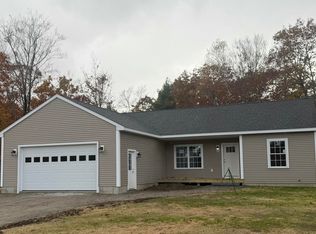 1 Lochview Dr, Lewiston, ME 04240