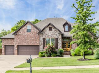 2820 E Picasso Pl, Fayetteville, AR 72703