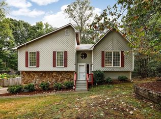1800 County Line Pl, Douglasville, GA 30135