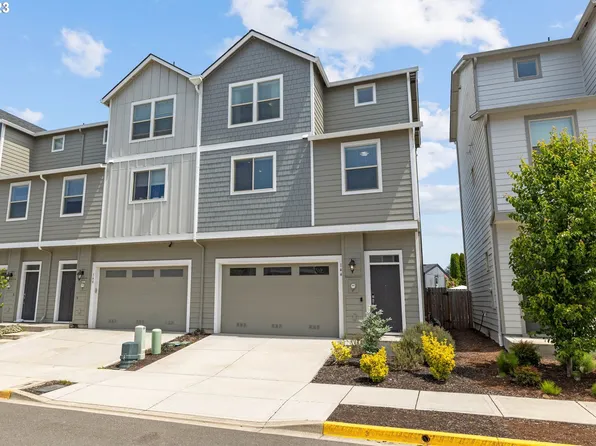 144 Loganberry Ct, Woodland, WA 98674