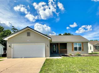 119 Auburn Ct, Wright City, MO 63390