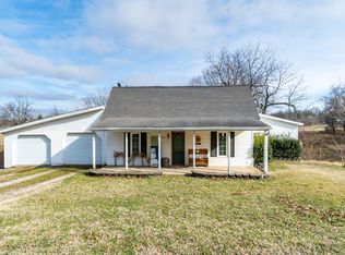 208 N Hobbs St, Miller, MO 65707