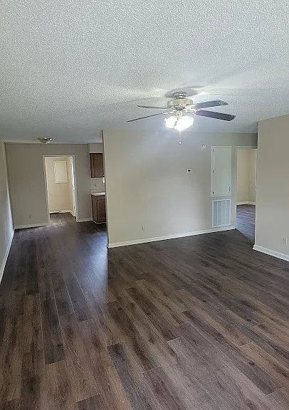 68 Driftwood Ln #1B — Photo 3