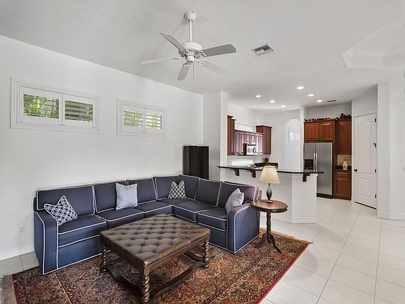 4th image of 9081 Englewood Ct