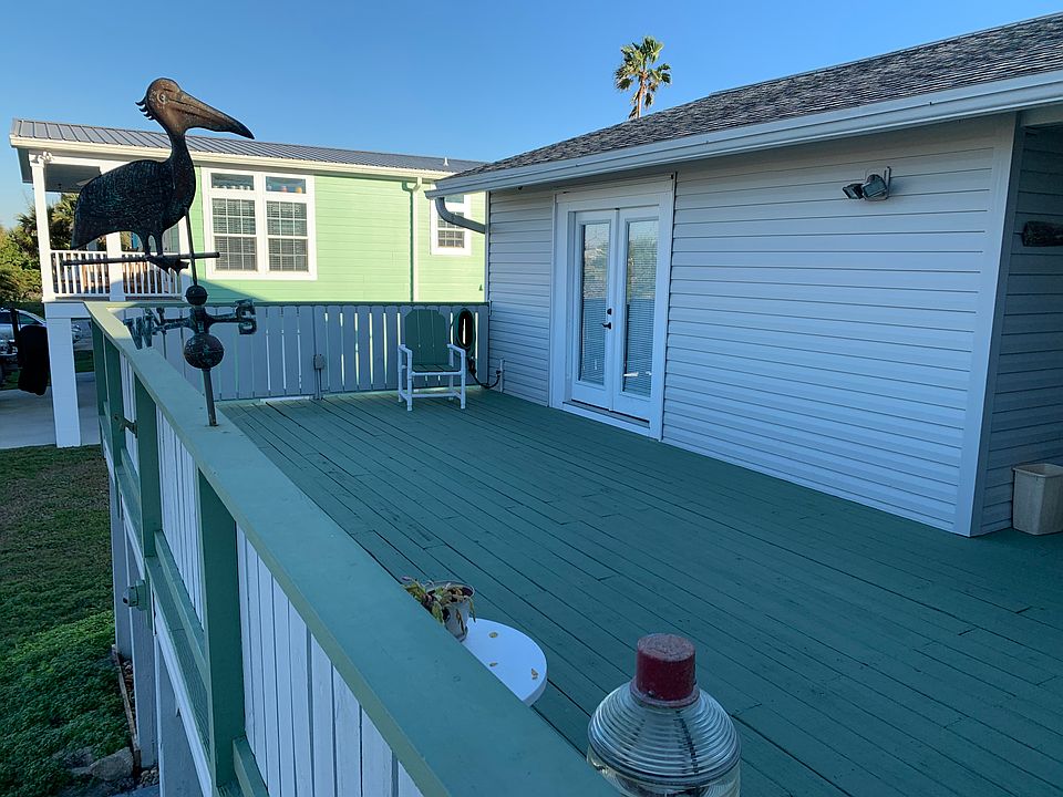 1st image of 10 Flagler Dr #B