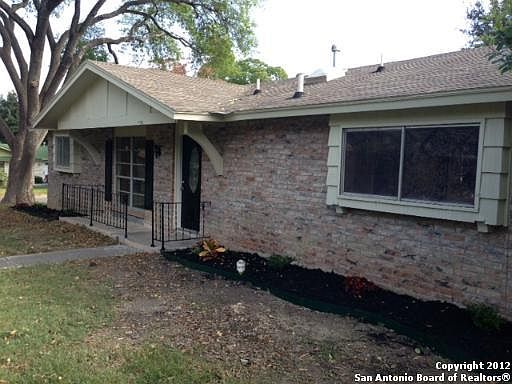 2nd image of 8414 DEER HAVEN ST