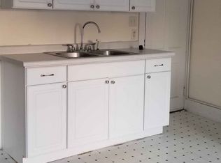 310 1/2 W Adams Ave, Fairfield, IA