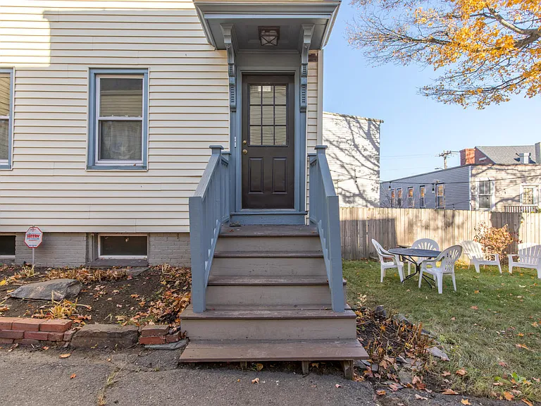21 Hanover St #1 — Photo 30