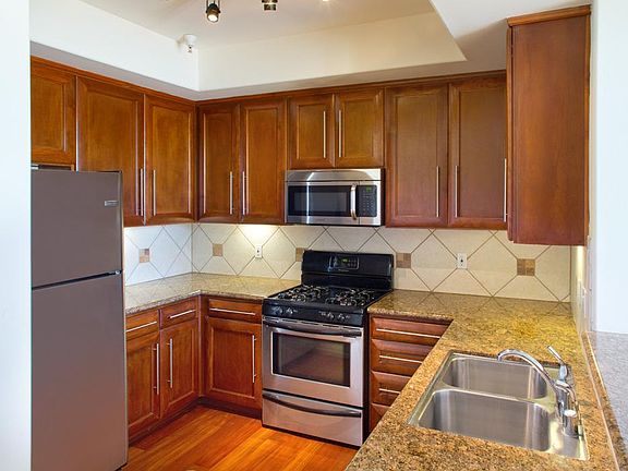 5th image of 10275 Missouri Ave #2BA