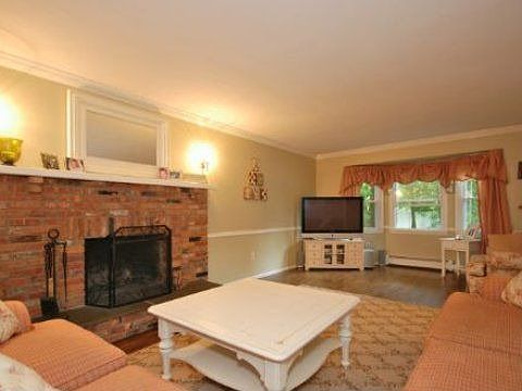 3rd image of 1C Woodhollow Ln