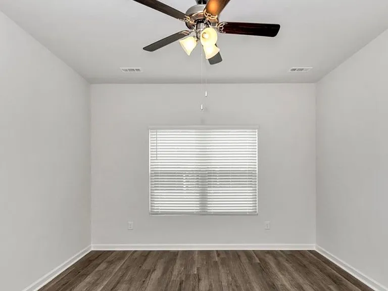 217 Bay Pine Dr — Photo 16