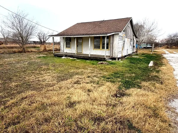 2455 McCullough Ln, Ingleside, TX 78362