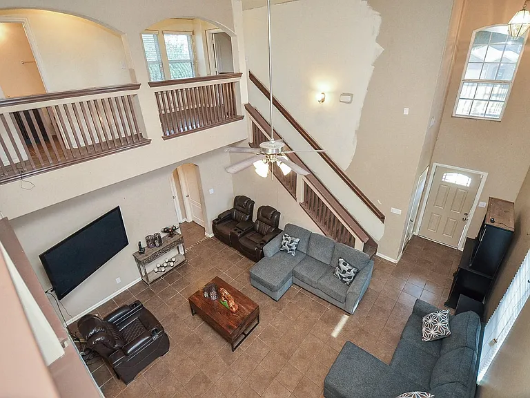 2403 Summers Glen Ct — Photo 5