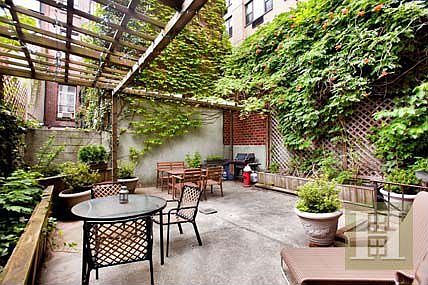 3rd image of 206 E 18th St APT 1