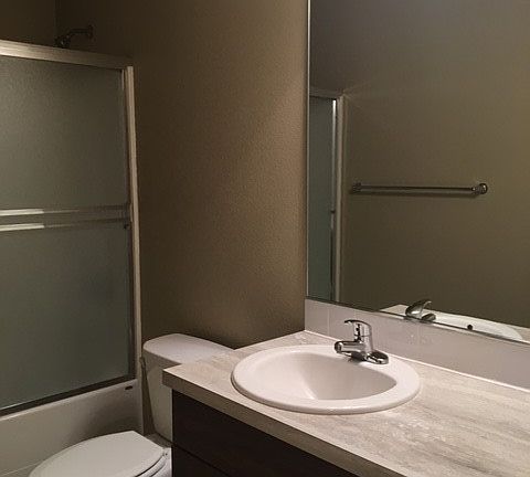 5th image of 8703 NE 37th St