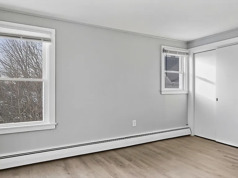 40 Court St — Photo 15