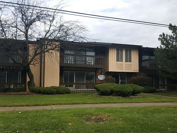 3rd image of 634 E Glenwood Dyer Rd