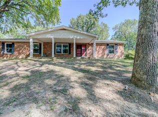 1231 Tracy Ln, Hillsboro, MO 63050