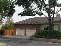211 Stanford Ave photo 1