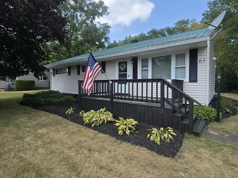 63 Lincoln Ave — Photo 20
